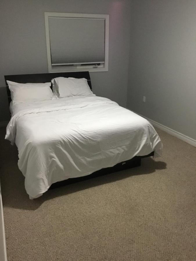 Peacefully Redifined Apartment Hamilton Exterior photo